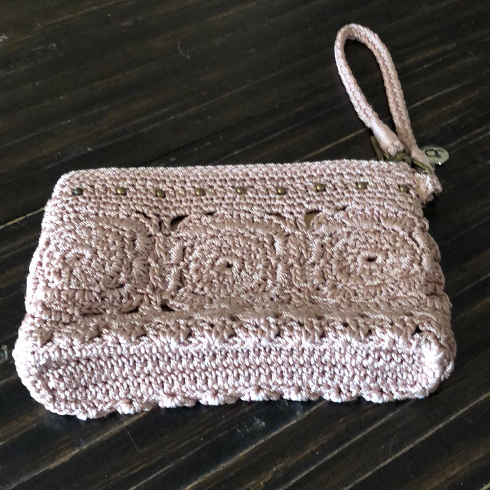The Sak clutch